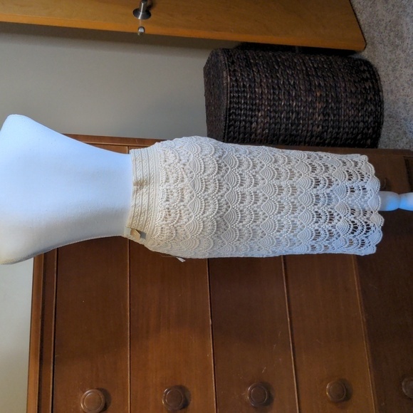 MAURICES High Waisted Pencil Skirt Coastal NWT - Picture 9 of 13